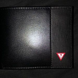 Guess men’s wallet